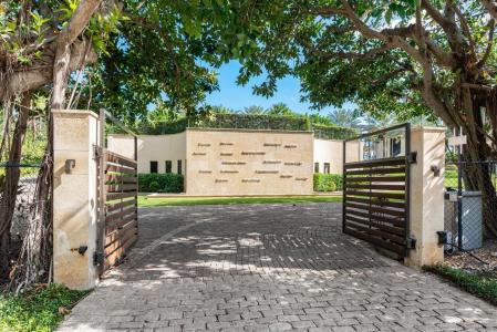 1370 S Ocean Boulevard, Manalapan, Florida 33462