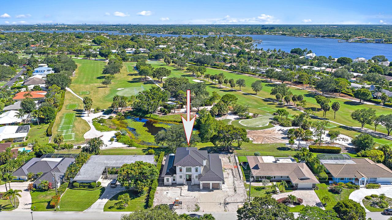 325 Fairway N, Tequesta Country Club, Tequesta, Florida 33469