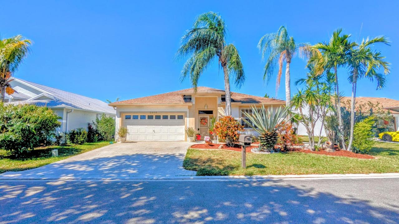 1275 Olympic Circle, Fairway Isles at Olive Tree, Greenacres, Florida 33413, Stati Uniti