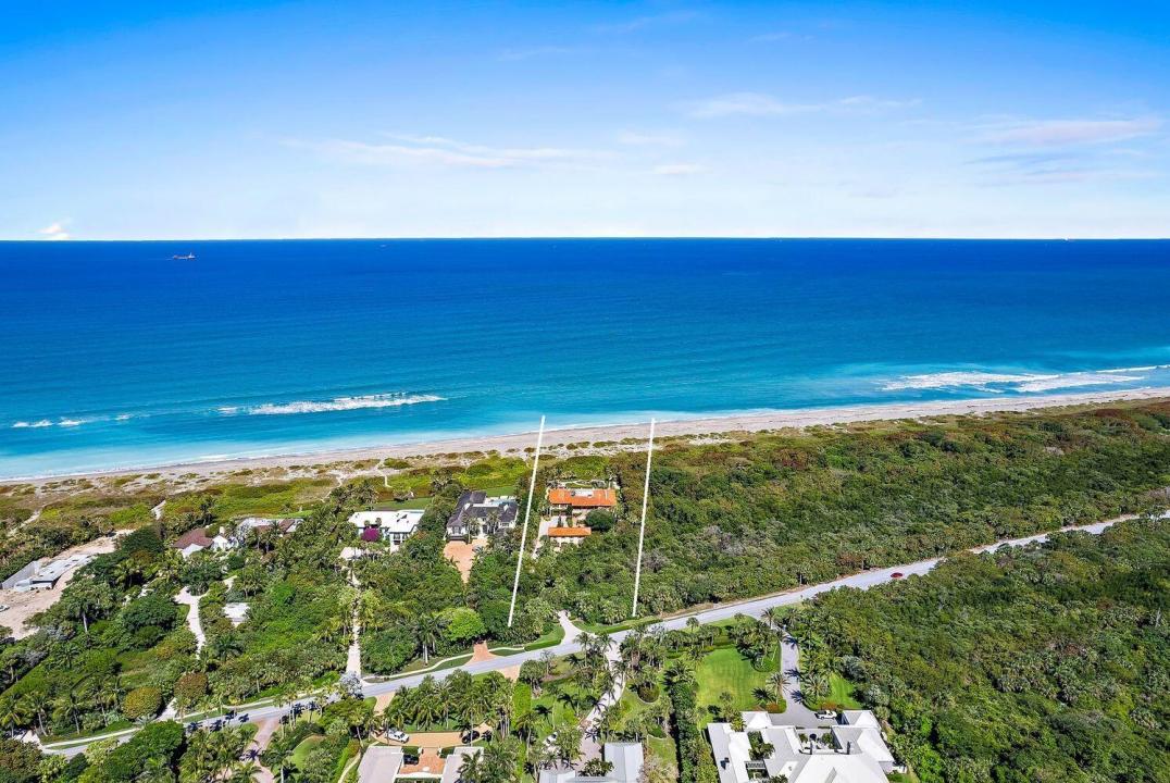527 S Beach Road, 134 Feet of Ocean Frontage, Hobe Sound, Florida 33455, USA