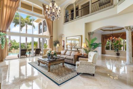 108 SE Via San Ramone, Port Saint Lucie, Flórida 34984, Estados Unidos