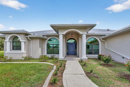 5890 NE 56th Parkway, Okeechobee, Floride 34972, États-Unis