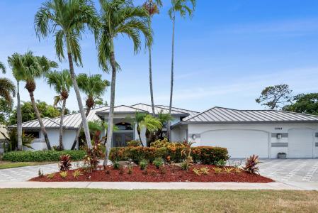 10984 Boca Woods Lane, BOCA WOODS COUNTRY CLUB, Boca Raton, Florida 33428