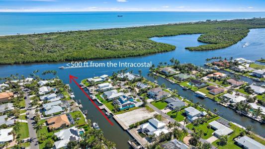 8531 SE Driftwood Street, Hobe Sound, Florida 33455