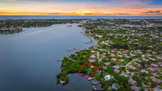 18189 49th Terrace, Loxahatchee River, Jupiter, Florida 33458