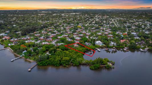 18189 49th Terrace, Loxahatchee River, Jupiter, Florida 33458