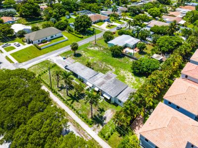 3650 SE 2nd Court, Boynton Beach, Florida 33435
