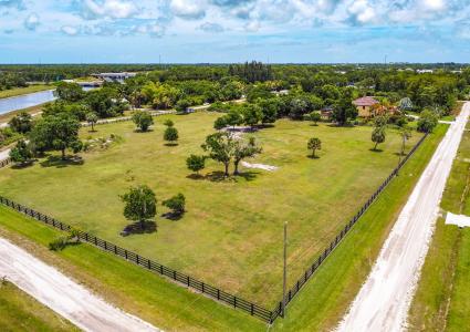 7569 168th Court N, Palm Beach Gardens, Florida 33418