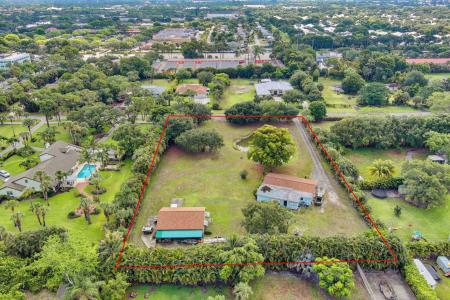 8781 N Virgina Avenue, Palm Beach Gardens, Florida 33418