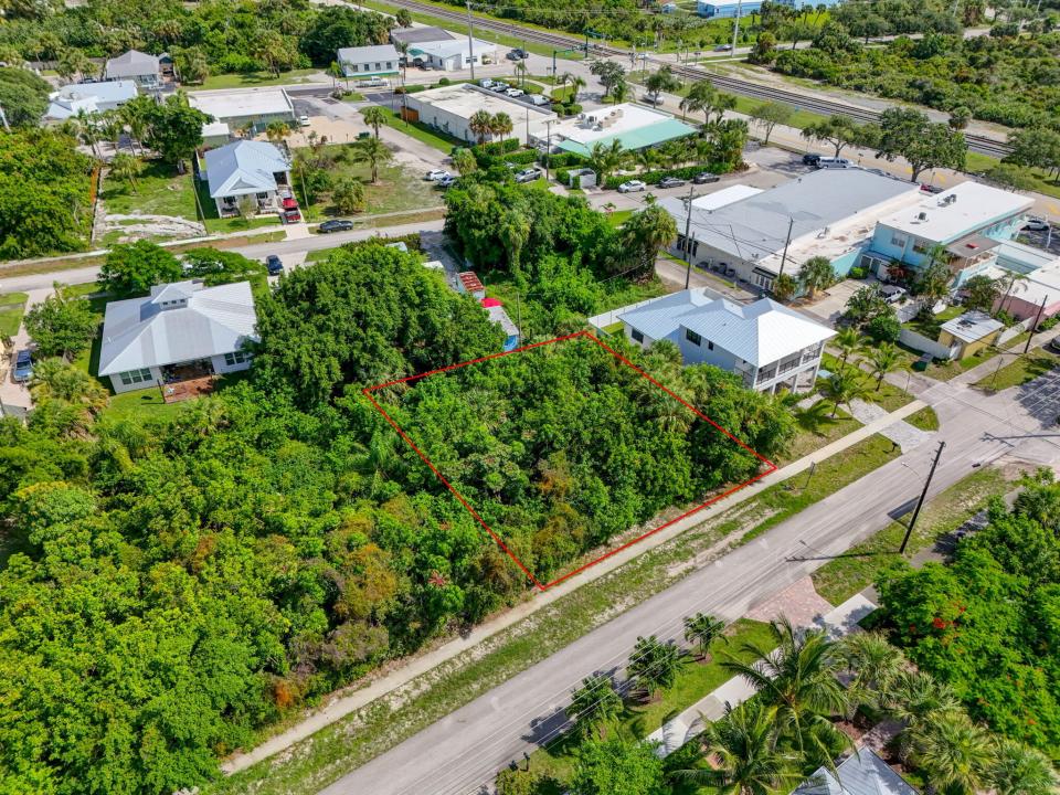 SE Unassigned Street, Hobe Sound, Florida 33455