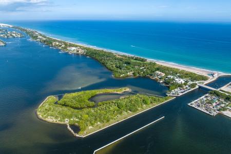 3070 S Ocean Boulevard, Manalapan, Florida 33462
