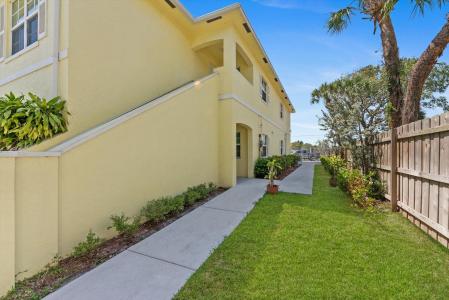 56 12MKUJQH6OCD 12th Street, Riviera Beach, Floryda 33404, USA