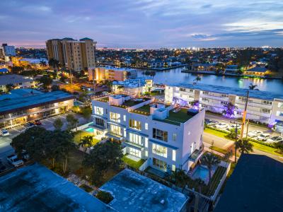 1000 12MKUJQH65GI Riverside Drive, Pompano Beach, Florida 33062