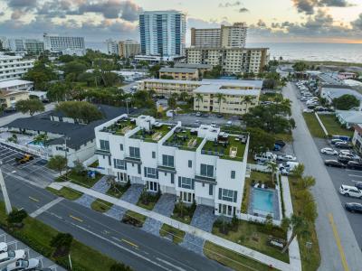 1000 12MKUJQH65GI Riverside Drive, Pompano Beach, Florida 33062