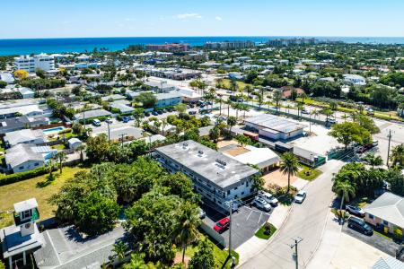 2638 Lake Drive, Riviera Beach, Florida 33404
