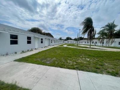 4393 Windsor Avenue, West Palm Beach, Florida 33407