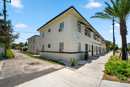 919 6th Street 1-5, West Palm Beach, Florida 33401