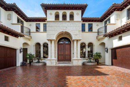 2055 Royal Palm Way, Boca Raton, Florida 33432