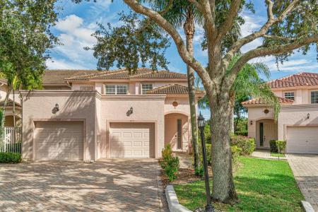 8050 Aberdeen Drive 202, Boynton Beach, Florida 33472