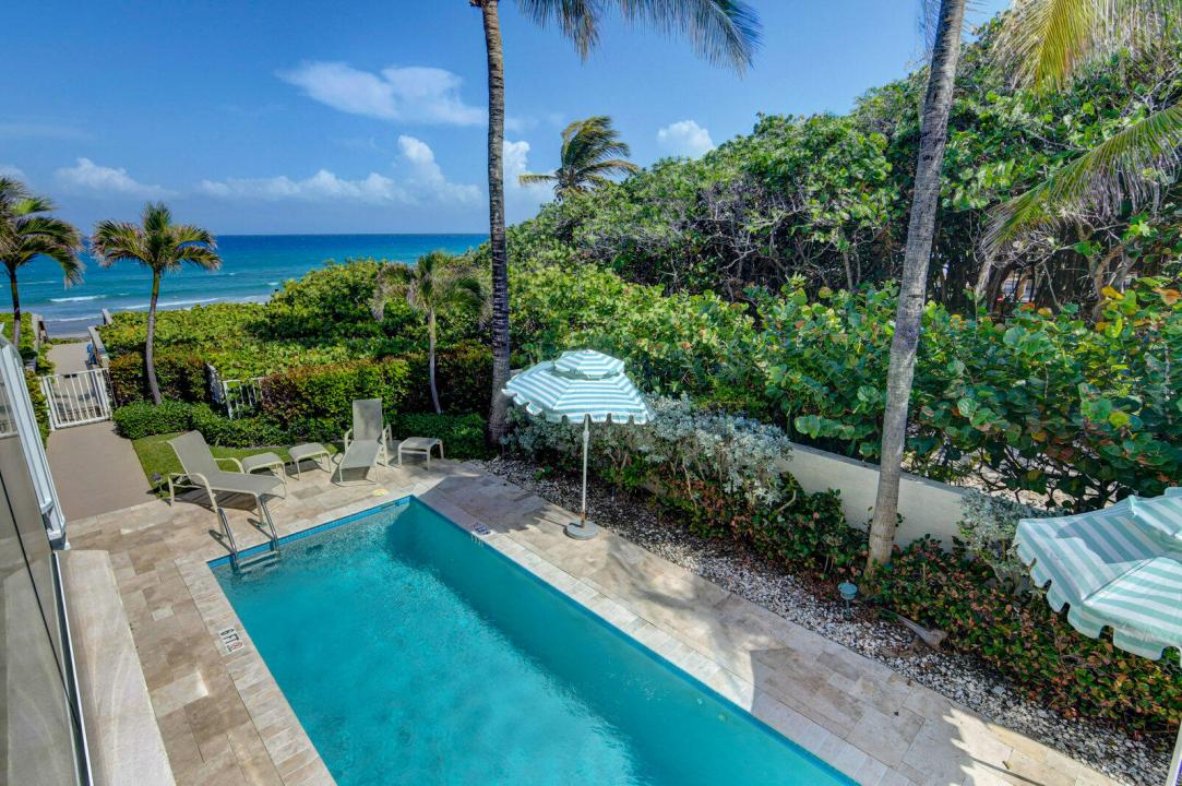4535 Coquina Road B, PELICAN BEACH, Boynton Beach, Florida 33435