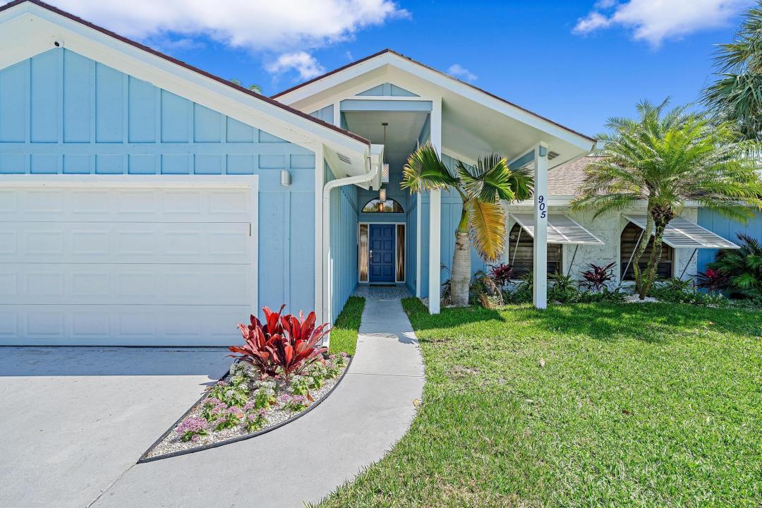 905 Sandy Oaks Drive, Sandy Oaks, Jupiter, Florida 33477