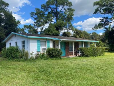 2141 B Road Cottage, Loxahatchee Groves, Florida 33470