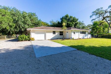 13529 E Citrus Drive, Loxahatchee Groves, Florida 33470