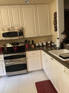 16 Harbour Isle Drive W 104, Fort Pierce, Florida 34949