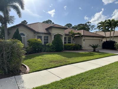860 SW Grand Reserves Boulevard, Port Saint Lucie, Florida 34986