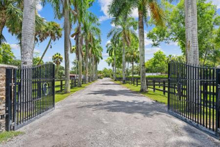 3570 B Road, Loxahatchee Groves, Florida 33470
