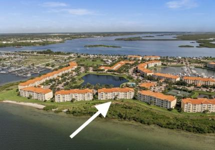 28 Harbour Isle Drive W 1, Harbour Isle, Fort Pierce, Florida 34949
