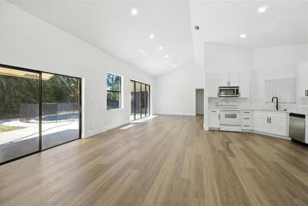 5172 NW 53rd Ave, Coconut Creek, 佛罗里达州 33073, 美国