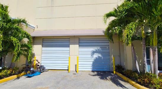 5501 N Nob Hill Rd 5513 & 5517, Sunrise, Florida 33351
