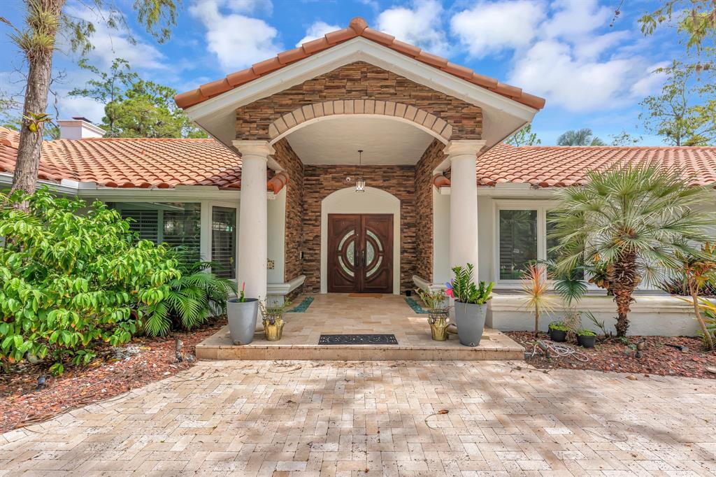8140 NW 51st Pl, Coral Springs, Florida 33067