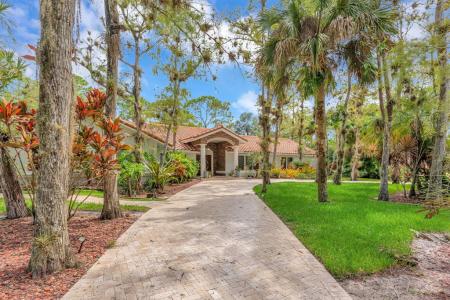 8140 NW 51st Pl, Coral Springs, Florida 33067