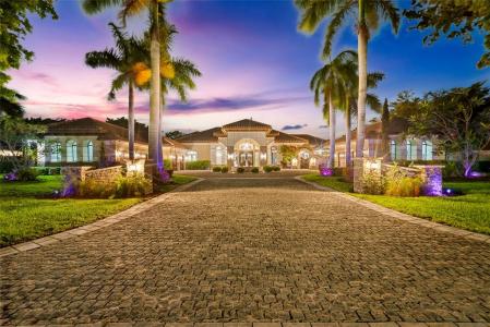 7544 NW 47th Dr, Whispering Woods, Coral Springs, Florida 33067