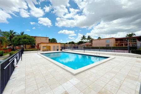 7111 Miami Lakes Dr N-6, Miami Lakes, Floride 33014, États-Unis