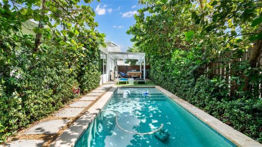 311 NE 2nd Ct, Dania Beach, Florida 33004, Estados Unidos