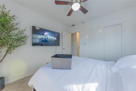 210 -216 NE 40th St, Oakland Park, Флорида 33334, Соединенные Штаты