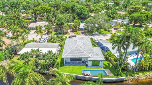 656 NW 21st St, West Wilton Manors, Wilton Manors, פלורידה 33311, ארצות הברית של אמריקה 