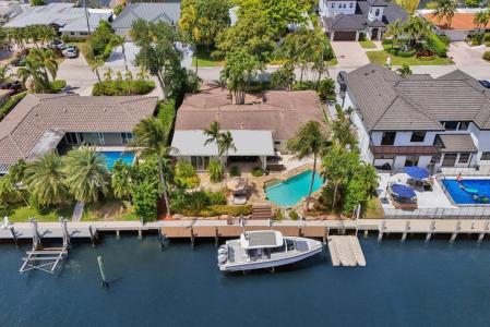 1940 Waters Edge, Pompano Beach, Florida 33062