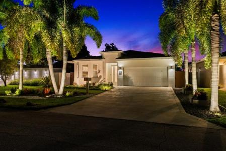 717 NE 22nd Dr, Wilton Manor Central, Wilton Manors, Florida 33305