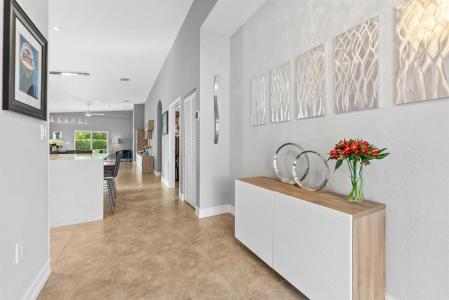 717 NE 22nd Dr, Wilton Manor Central, Wilton Manors, فلوريدا 33305, الولايات المتحدة