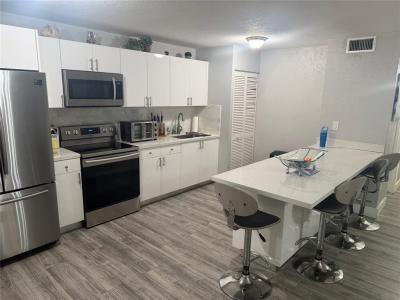 7208 Fairway Dr I9, Miami Lakes, Floride 33014, États-Unis