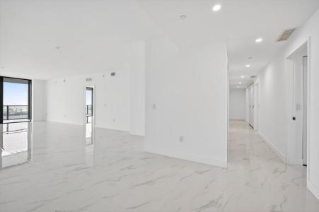 700 NE 24th Street 5202, Miami, Florida 33131, Stati Uniti