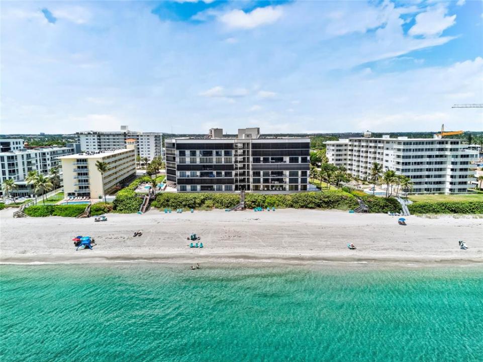 1167 Hillsboro Mile 306, The Overlook Condo, Hillsboro Beach, Florida 33062, Estados Unidos