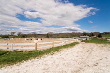 3622 Main Road, Tiverton, RI 02878, USA