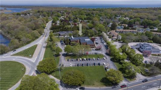 360 Kingstown Road, Narragansett, RI 02882, USA