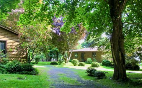 12 Easterly Way, Jamestown, Rhode Island 02835