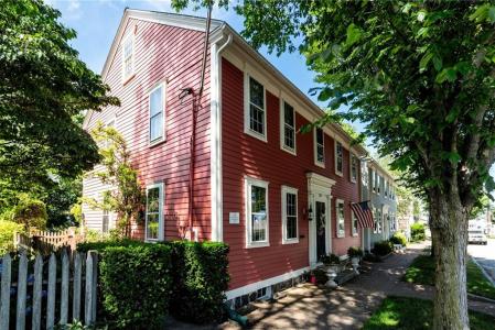 152 Main Street, North Kingstown, RI 02852, USA